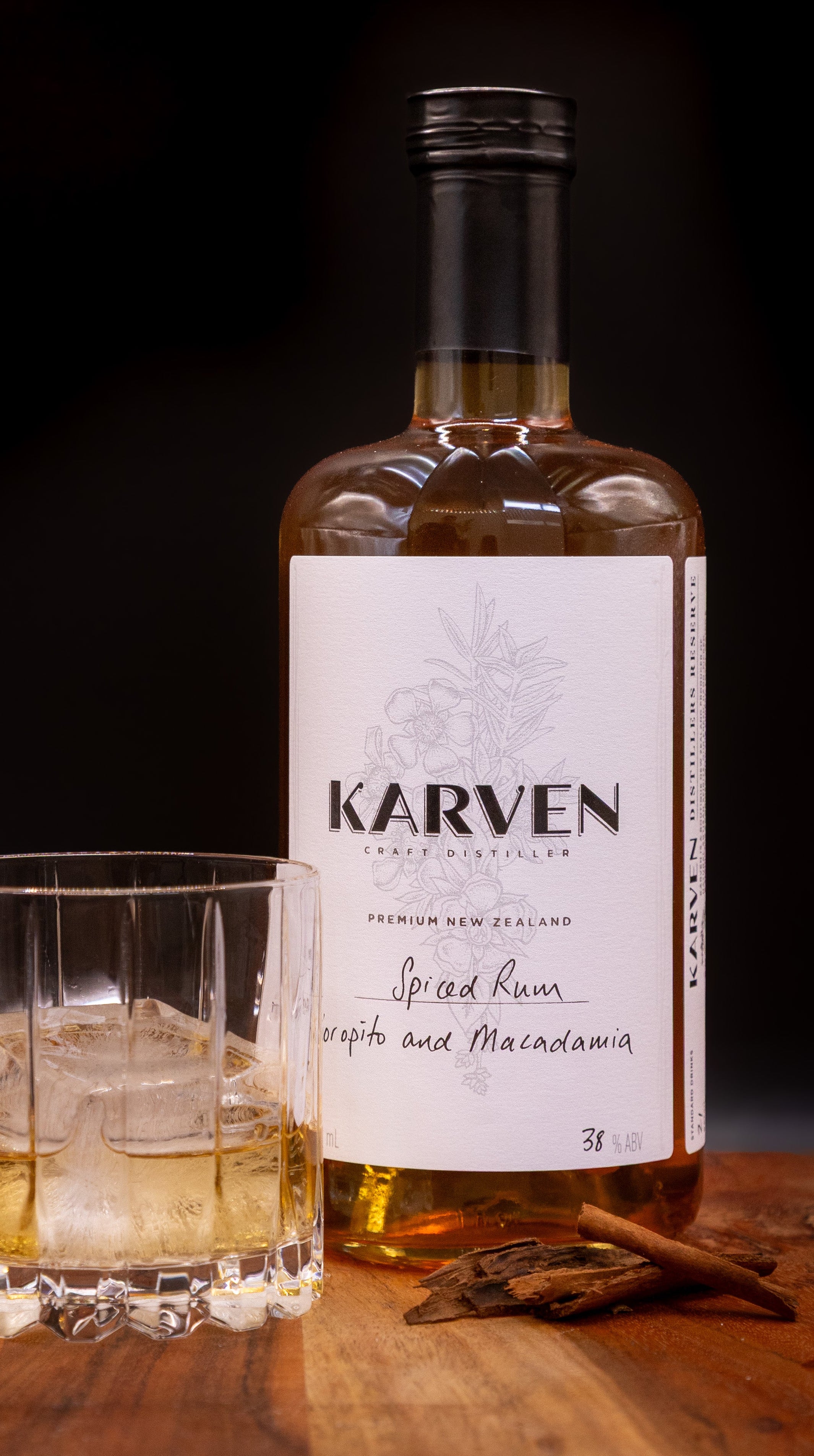 KARVEN SPICED RUM 700ML